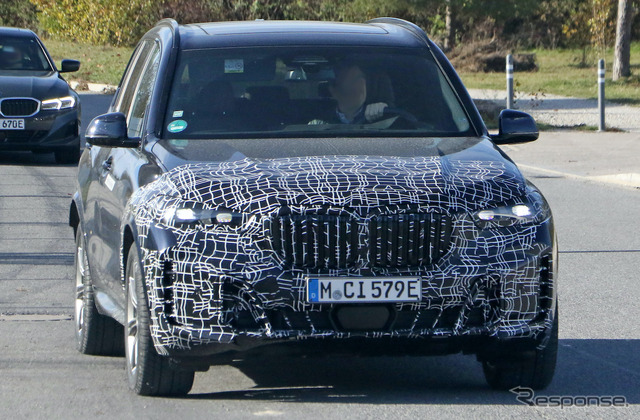 BMW X5 改良新型に設定されるPHEVモデルのプロトタイプ(スクープ写真)