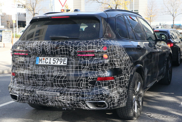 BMW X5 改良新型に設定されるPHEVモデルのプロトタイプ(スクープ写真)