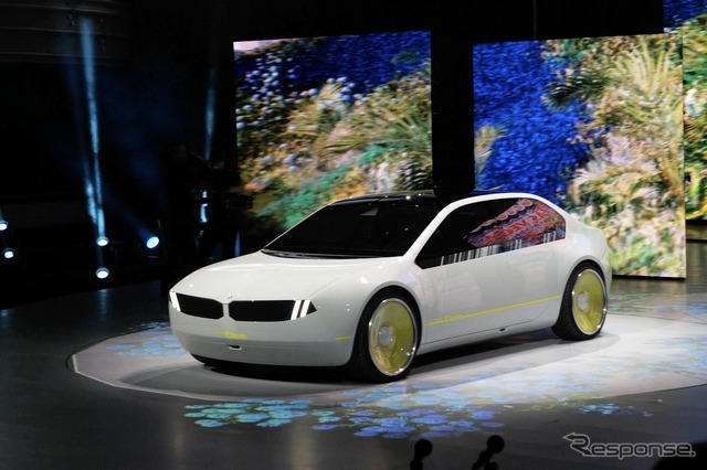 BMW i Vision Dee