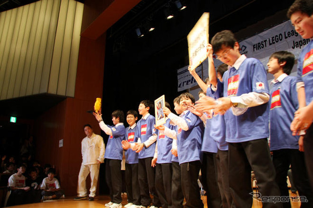 FIRST LEGO League…ロボット競技優勝はEdisons、準優勝は奈良教育大付属中