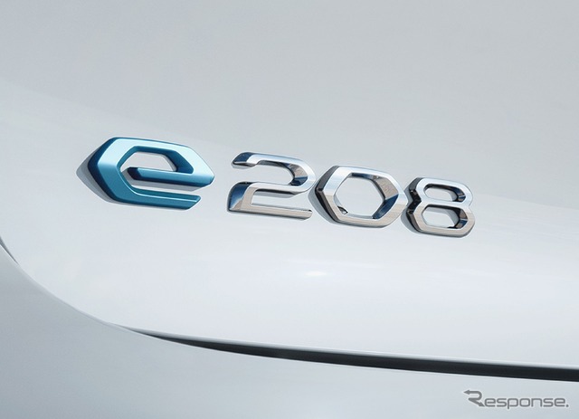 プジョー e-208 の2023年モデル