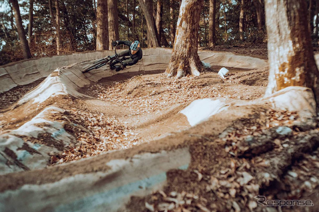 ミリオンペタル バイクパークのMTBコース(静岡県森町)