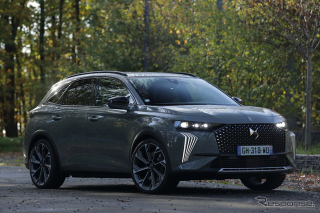 DS 7 E-TENSE 4X4 360(海外仕様)