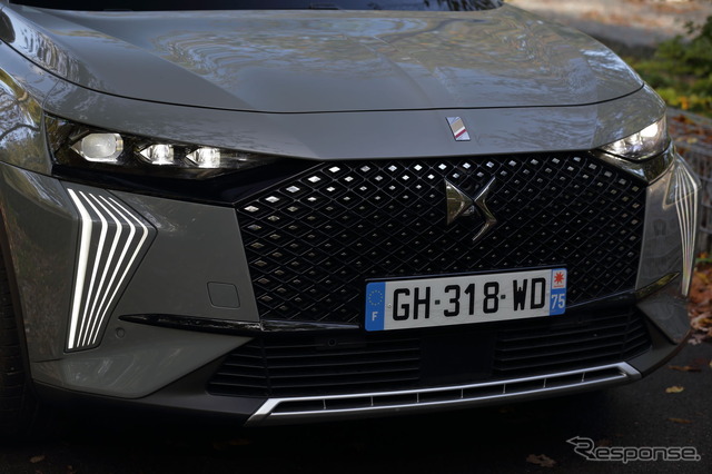 DS 7 E-TENSE 4X4 360(海外仕様)