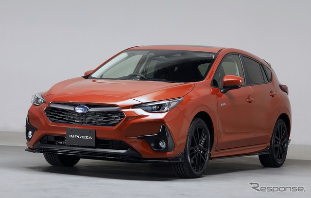 スバル インプレッサ新型(日本仕様車・プロトタイプ)STI パーツ装着車