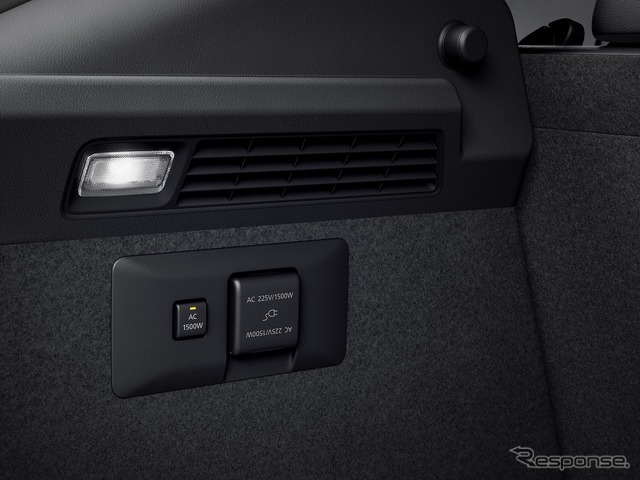 マツダ MX-30 e-SKYACTIV R-EV