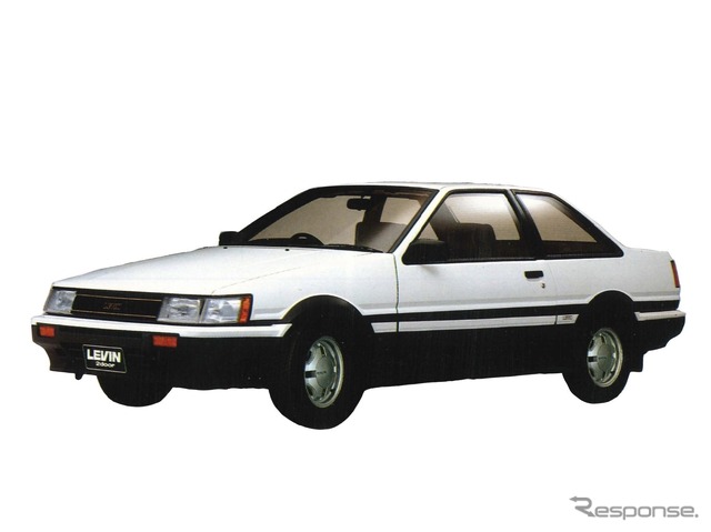 トヨタ・カローラレビン（AE86）