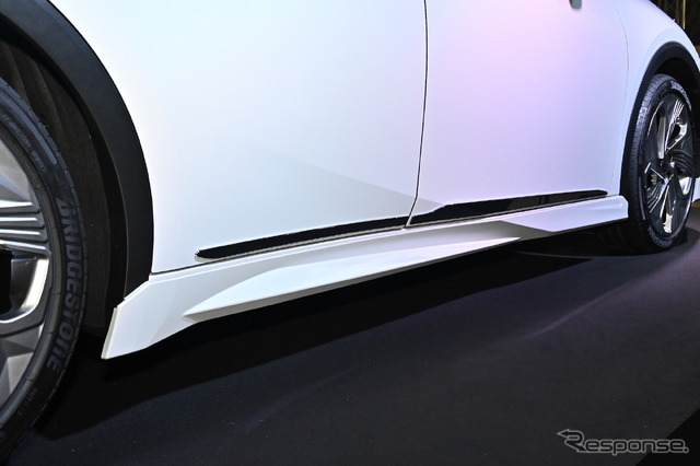 プリウス モデリスタ ELEGANT ICE STYLE(東京オートサロン2023)