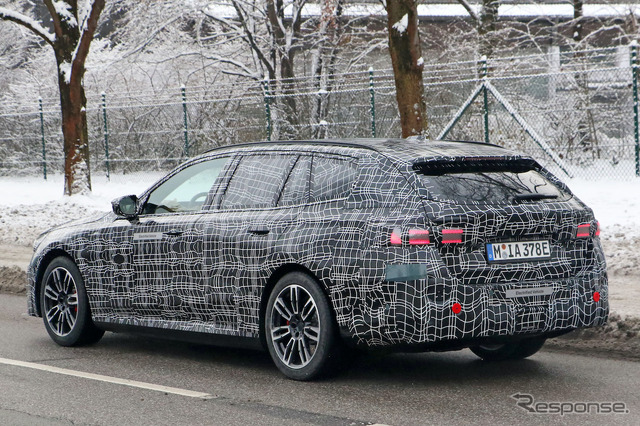 BMW i5ツーリング プロトタイプ(スクープ写真)