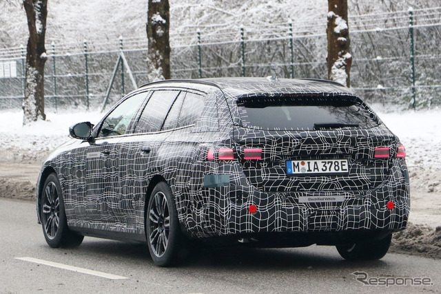 BMW i5ツーリング プロトタイプ(スクープ写真)