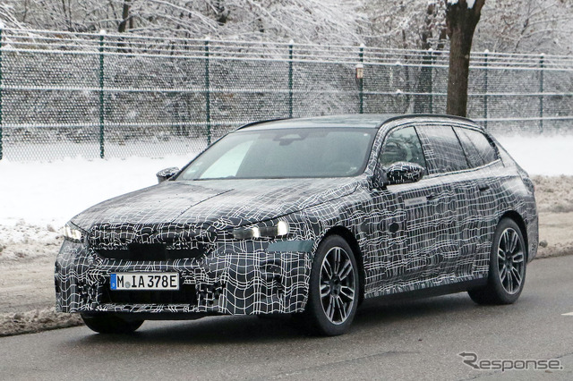 BMW i5ツーリング プロトタイプ(スクープ写真)