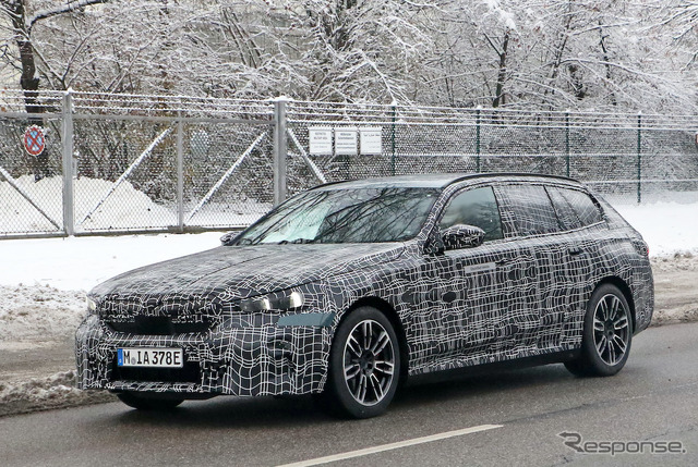 BMW i5ツーリング プロトタイプ(スクープ写真)