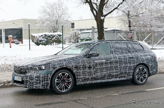BMW i5ツーリング プロトタイプ(スクープ写真)
