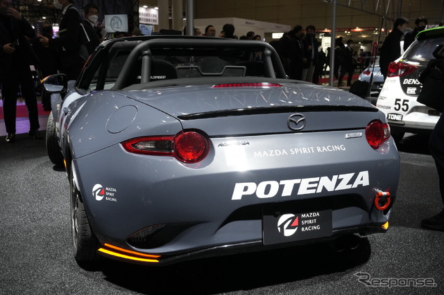 マツダ ロードスター パーティレース仕様車(東京オートサロン2023)
