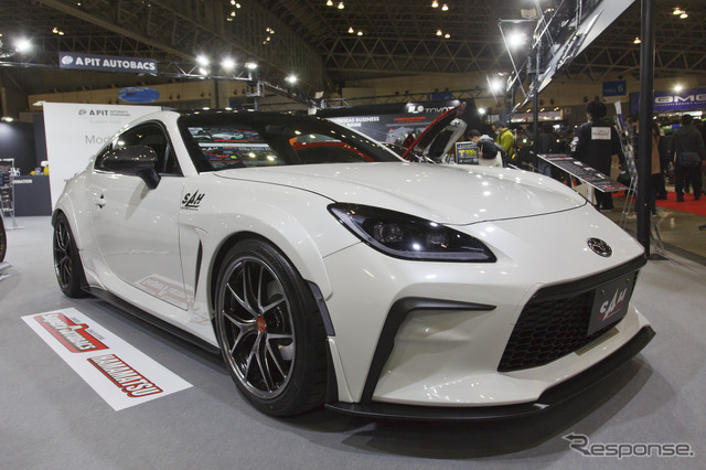 オートバックス(東京オートサロン2023)
