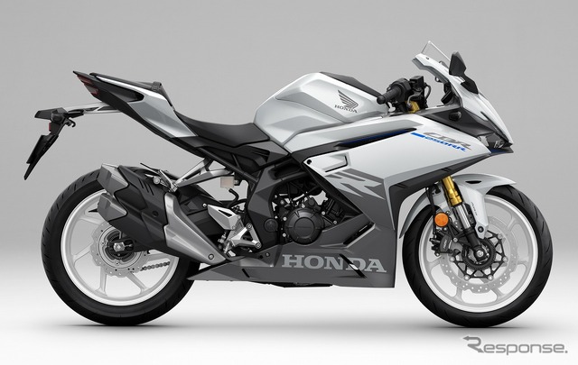 ホンダ CBR250RR(パールグレアホワイト)
