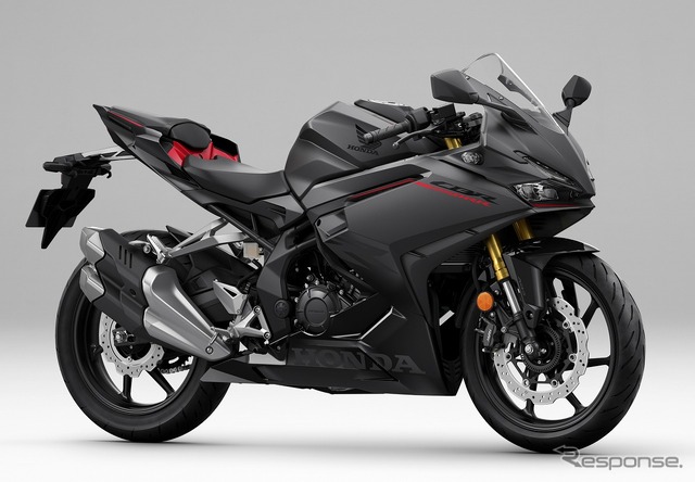 ホンダ CBR250RR(マットバリスティックブラックメタリック)