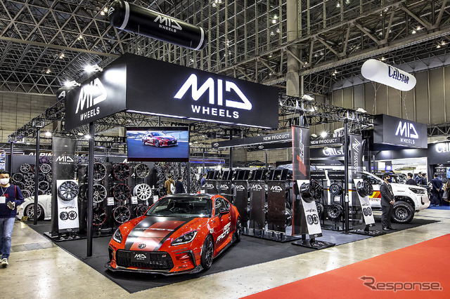 デザインの進化は止まらない!「MID」ホイールは全方位の車両に斬新さをプラスする…東京オートサロン2023