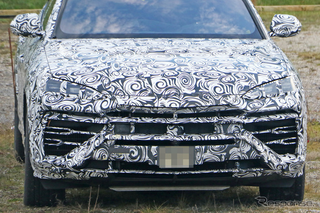 ランボルギーニ ウルスPHEV(仮)プロトタイプ(スクープ写真)