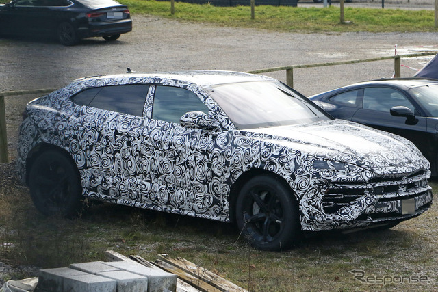 ランボルギーニ ウルスPHEV(仮)プロトタイプ(スクープ写真)