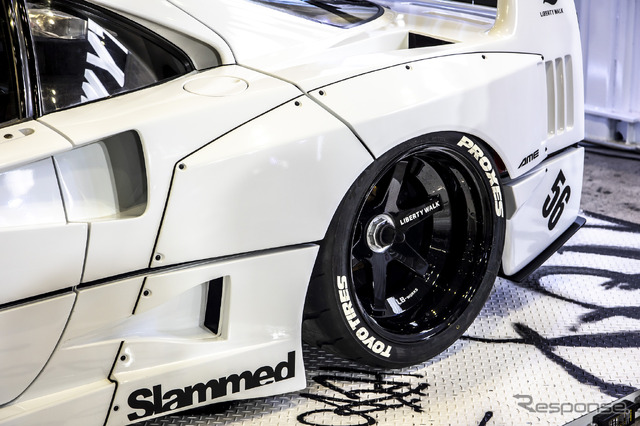 リバティウォーク フェラーリ F40