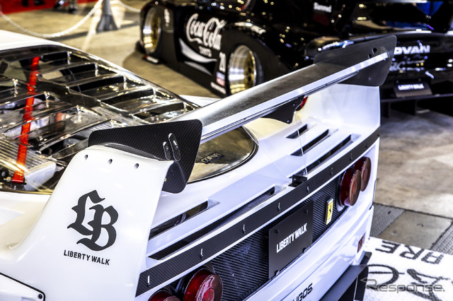 リバティウォーク フェラーリ F40