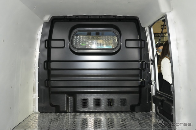 東京オートサロン2023:HWEエレモL