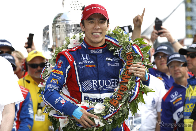 2017年、日本人選手初のインディ500優勝を実現したときの佐藤琢磨。