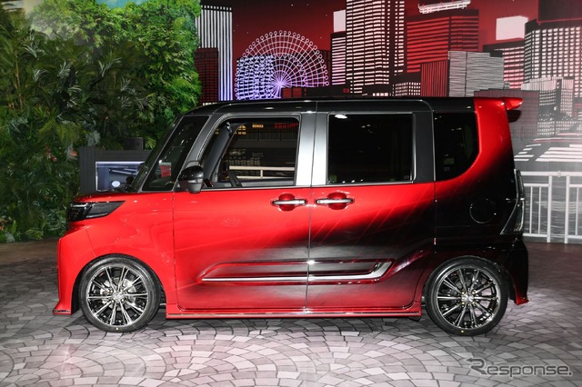 タントカスタム Red&Black(東京オートサロン2023)
