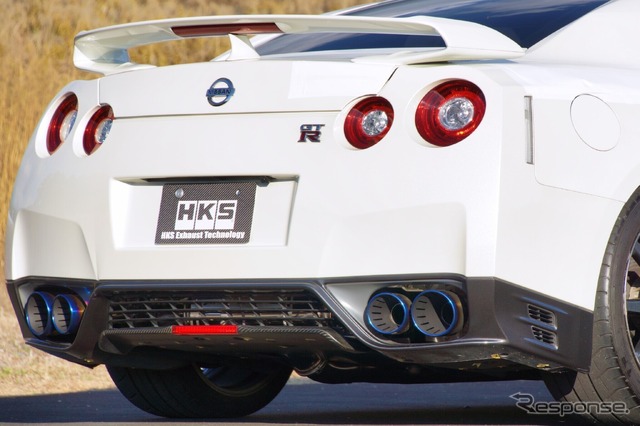 HKS スーパーターボマフラー（日産 GT-R）