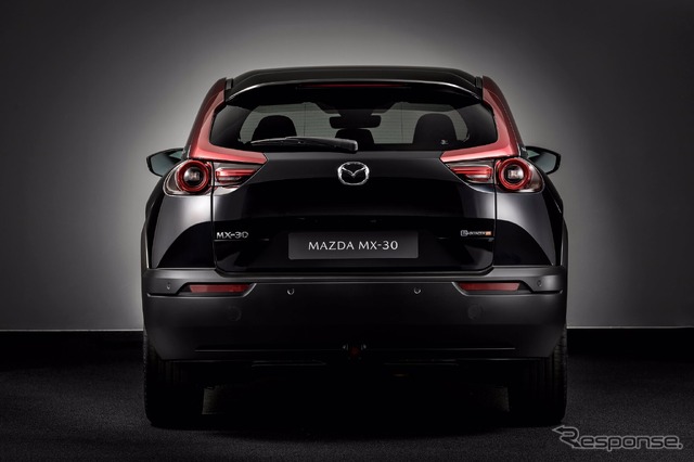 マツダ MX-30 e-SKYACTIV R-EV エディションR(欧州仕様)