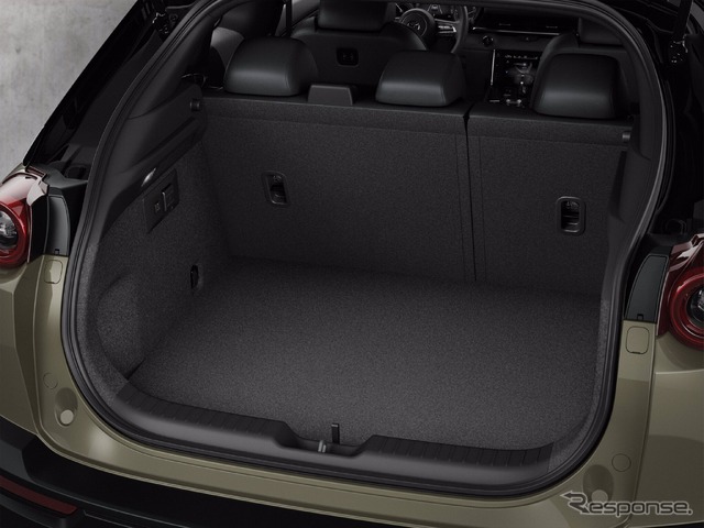マツダ MX-30 e-SKYACTIV R-EV (欧州仕様)
