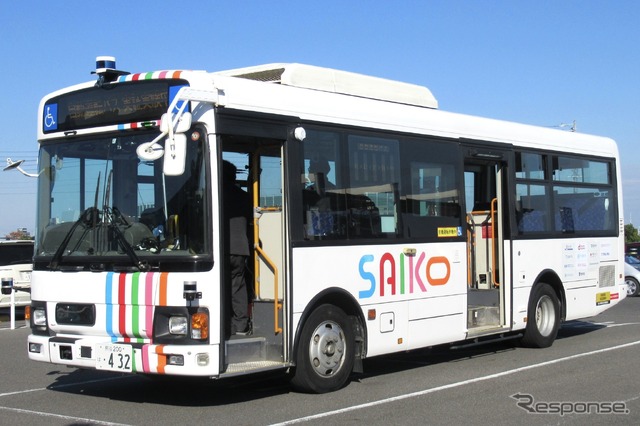 バスは埼玉工業大学が実験中の車体