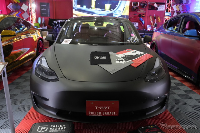 アリコンガレージ モデル3 BATMAN号(東京オートサロン2023)