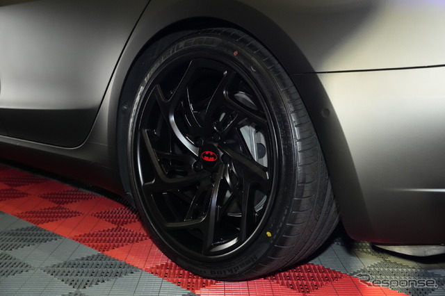 アリコンガレージ モデル3 BATMAN号(東京オートサロン2023)