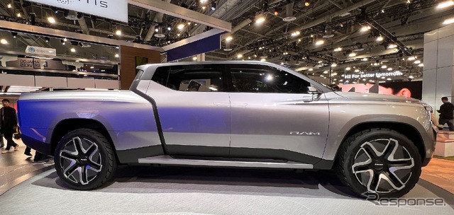 ラム1500レボリューションBEVコンセプト(CES 2023)