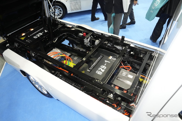 HWE ELEMO ダンプトラック(東京オートサロン2023)