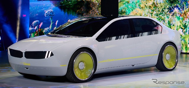 BMW i Vision Dee(CES 2023)