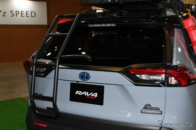 トヨタ RAV4 PHEV オフロードパッケージ(東京オートサロン2023)