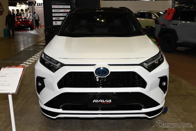 トヨタ RAV4 PHEV スポーティーパッケージ(東京オートサロン2023)