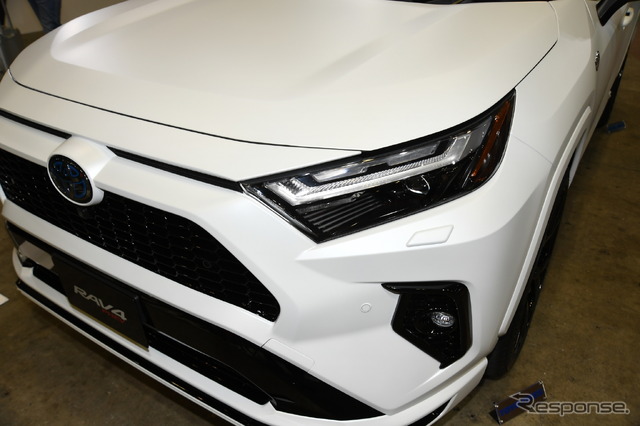 トヨタ RAV4 PHEV スポーティーパッケージ(東京オートサロン2023)
