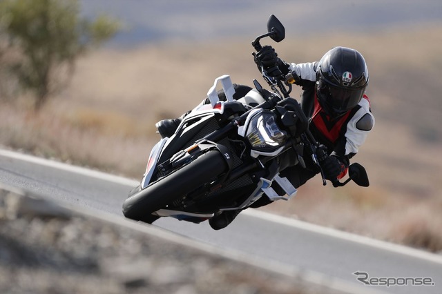 BMW M1000R