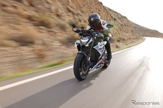BMW M1000R