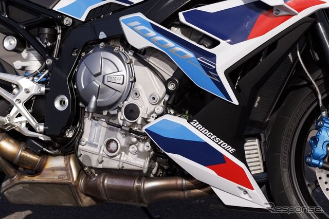 BMW M1000R