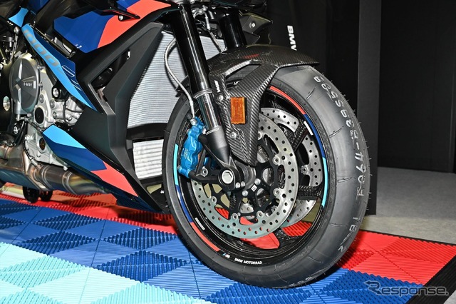 M 1000 R(M コンペティション パッケージ)(東京オートサロン2023)