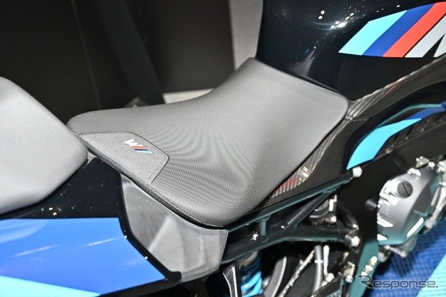 M 1000 R(M コンペティション パッケージ)(東京オートサロン2023)