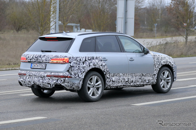 アウディ Q7 改良新型プロトタイプ(スクープ写真)