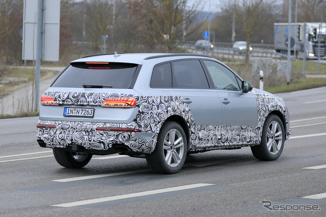 アウディ Q7 改良新型プロトタイプ(スクープ写真)