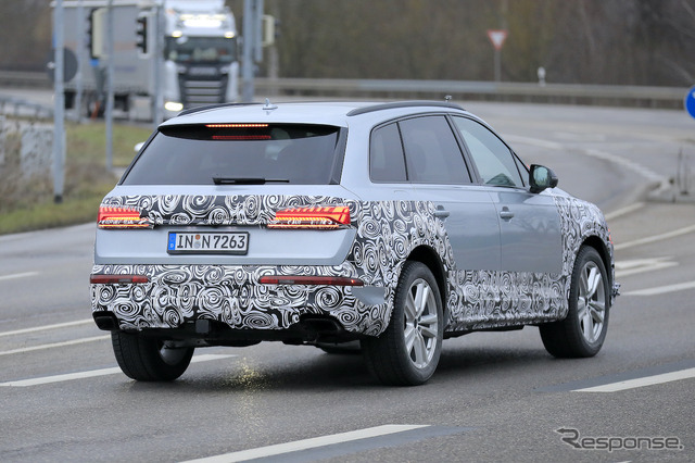 アウディ Q7 改良新型プロトタイプ(スクープ写真)