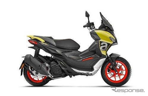 アプリリア SR GT 125（ゴールド）